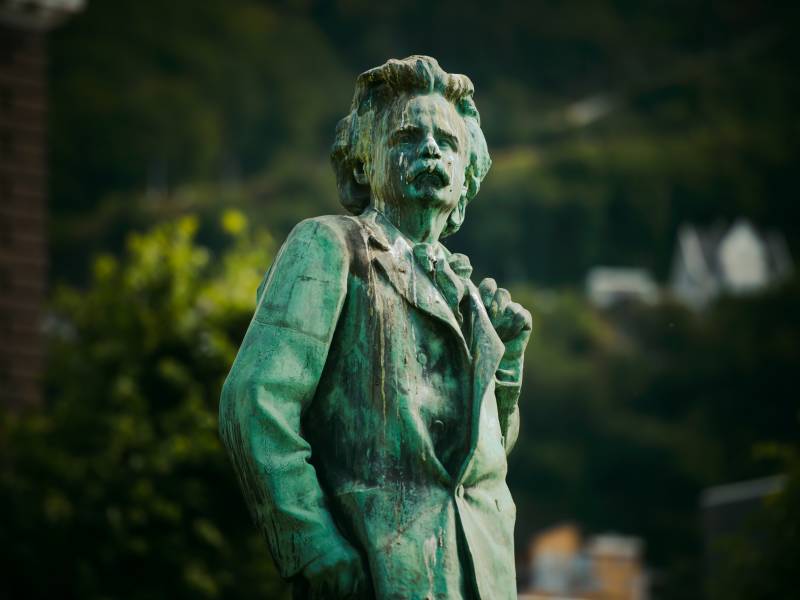 Bergen statue