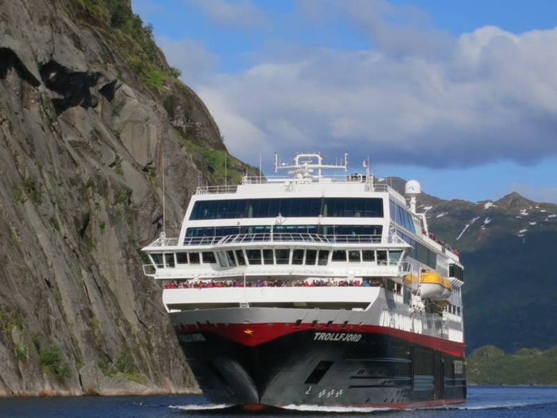 Hurtigruten2