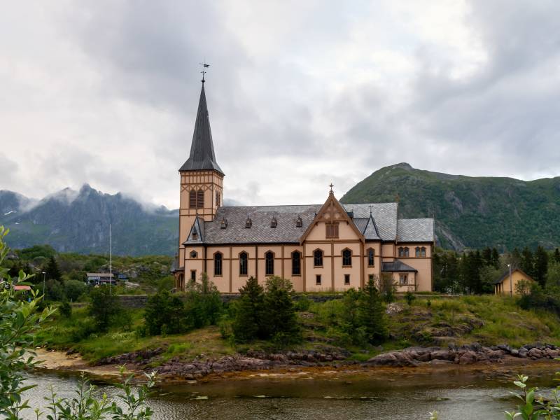 Vågan kirke