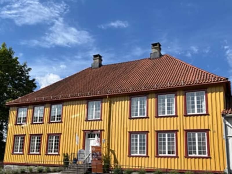 04- Skien prestegård