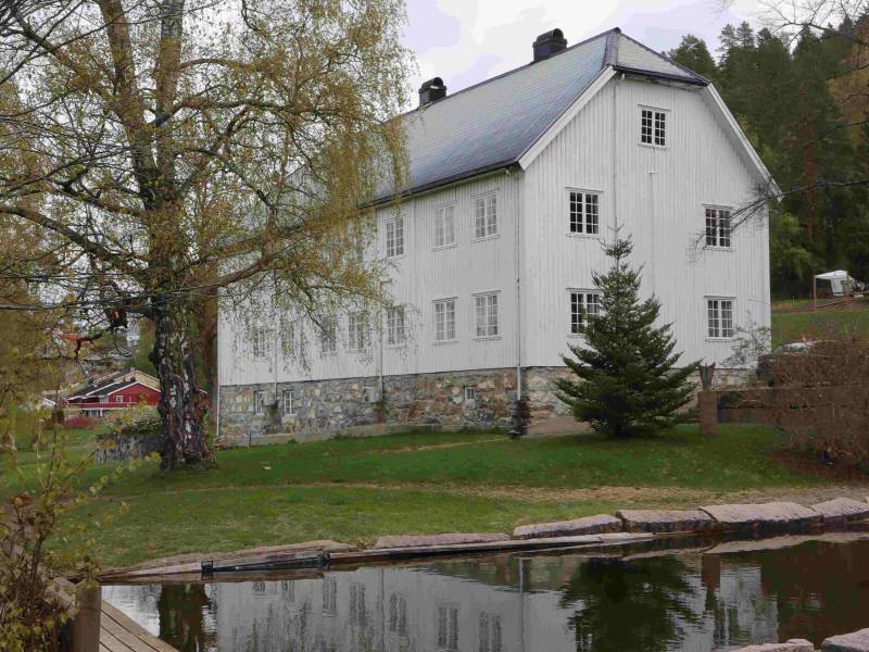 Eiker Papirmølle (Hans Nilsen Hauge)