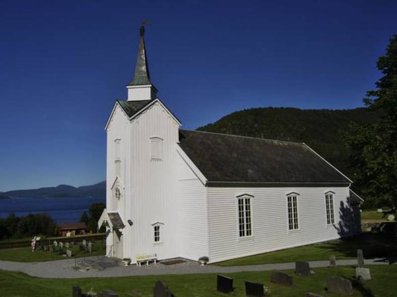 Vågstranda Kirke