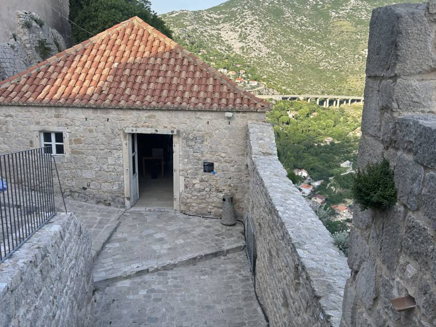 Spremište oružja 3