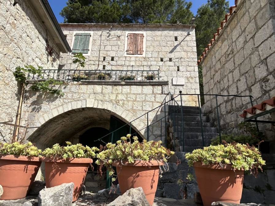 Kuća pjesnika Jure Kaštelana