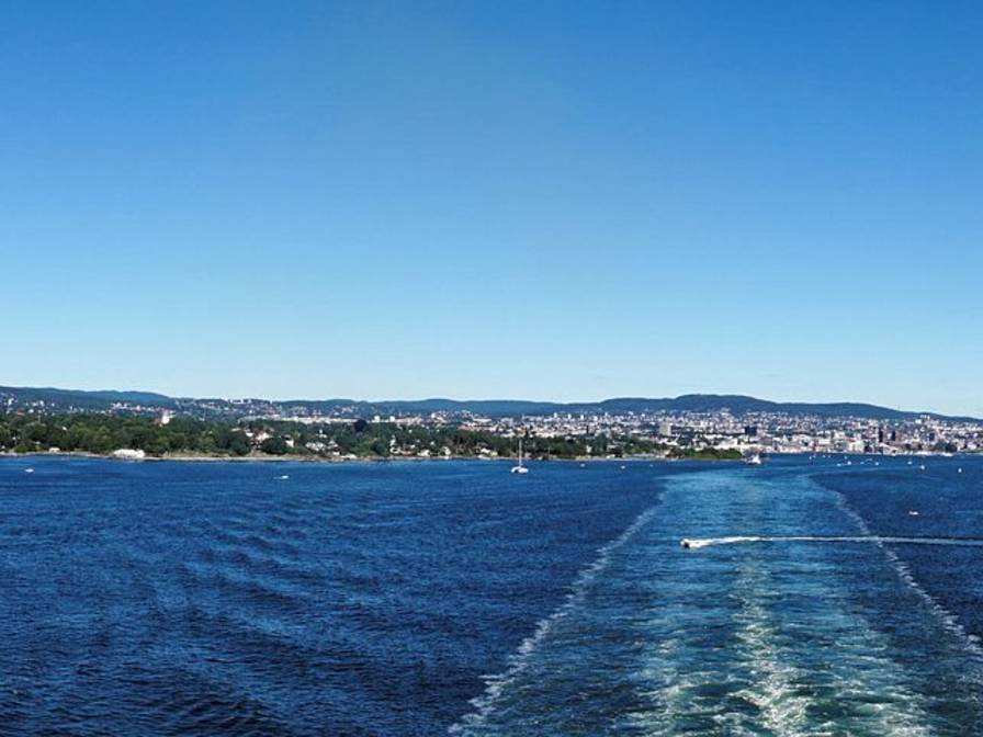 EBF81B81-17E5-4926-A733-939466F44A6C