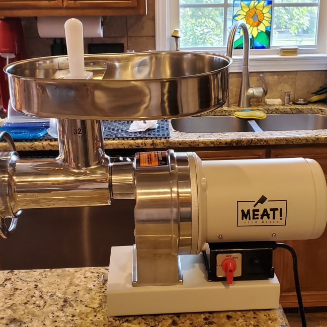 Cabela's Deluxe Meat Grinder