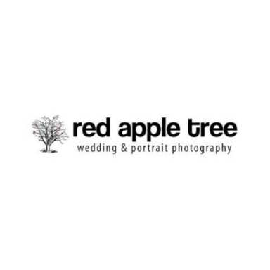 Red Apple Tree Photography logo