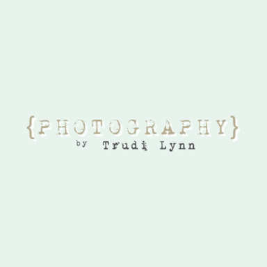 {Photography} by Trudi Lynn logo