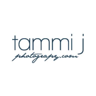 Tammi J Photography logo