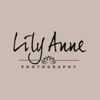 Lily Anne Photography logo