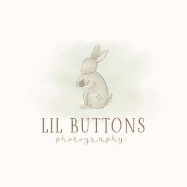 Lil' Buttons Photography logo