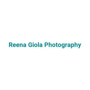 Reena Giola Photography logo