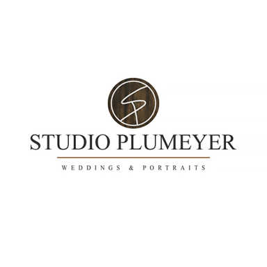 Studio Plumeyer logo