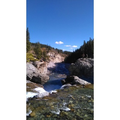 Elbow Falls - Rocky Mountains - Touchable peace