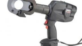 Cordless hydraulic cutting tools for copper, aluminum, aluminum-steel cables (ACSR) steel ropes and rods