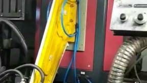 Induction welding machines for aluminum tubes