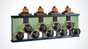 Roller straightener for ribbed wire