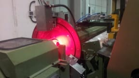 Optical non-destructive testing system for bars