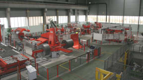 De-strapping and pre-forming systems for coils