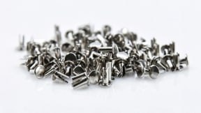 заклепки раздвоенные