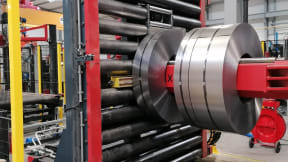 Automatic packing lines for coils and sheet batches