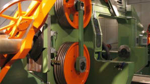 Roll form strander for aluminum and copper conductors production