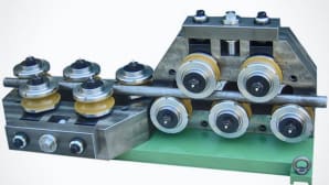 Wire straightener for round wire, cables and tubes