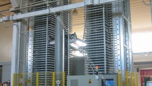 Automatic warehouse for sheet metal and flat products