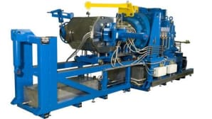 Horizontal continuous lead extruders for cables