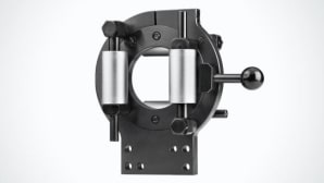 Auto centering device for cables and tubes