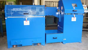 Orbiting brushing machines for wire by OMF