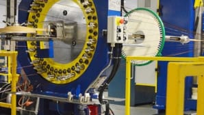 Back-twisting strips conveyor