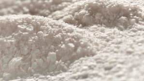 Borax free salt coating