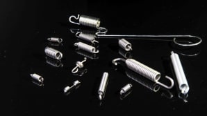 Custom extension springs for general uses