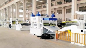 Light gauge leveling and cut-to-length lines for thin sheets