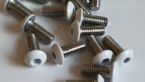 A new finishing touch with Inoxalca’s custom painted screws