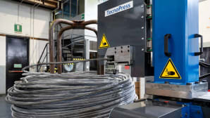 Tecnopress presenta il nuovo svolgitore per matasse di filo metallico TP 14-25 SM