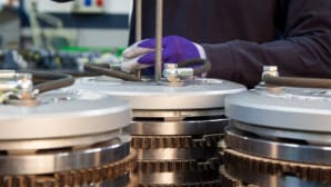 Freni e frizioni pneumatiche con camera d'aria e design multidisco