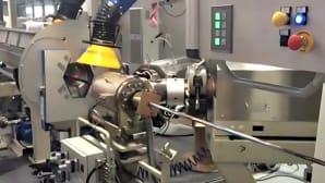 Wire sheathing line for the construction industry