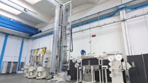 Sistema automático WTM para el enhebrado de cables en hornos verticales