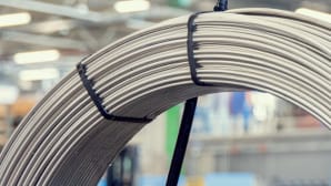 Welded stainless steel tubes in straight lengths and coils