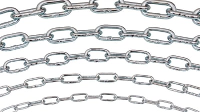 Low-carbon steel welded link chain