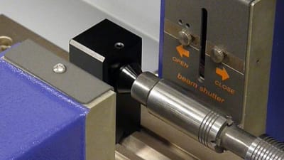 Automatic laser measuring station for turned or ground parts