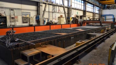 Second hand plasma cutting and other production lines for sheet metal and tubes