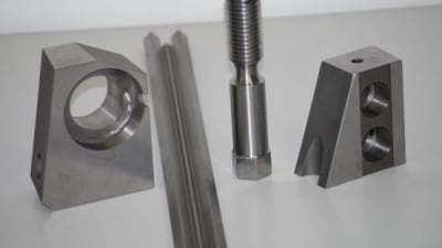 Equipment for bolt plants