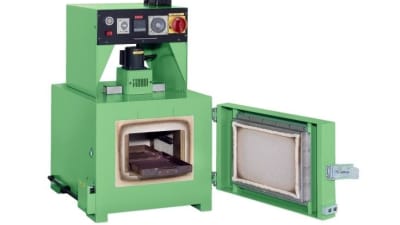 Box-type furnaces for springs and small metal parts