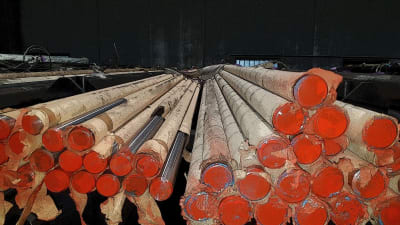 Ground steel bars