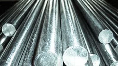 Drawn steel bars with improved adherence