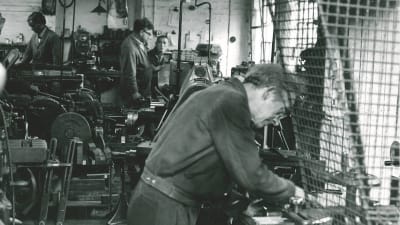 110 years of excellence in thread rolling dies from Mayes & Warwick