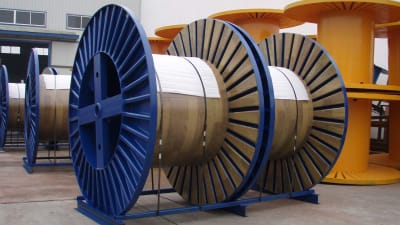 Comprehensive range of quality reels for wire drawing and stranding operations